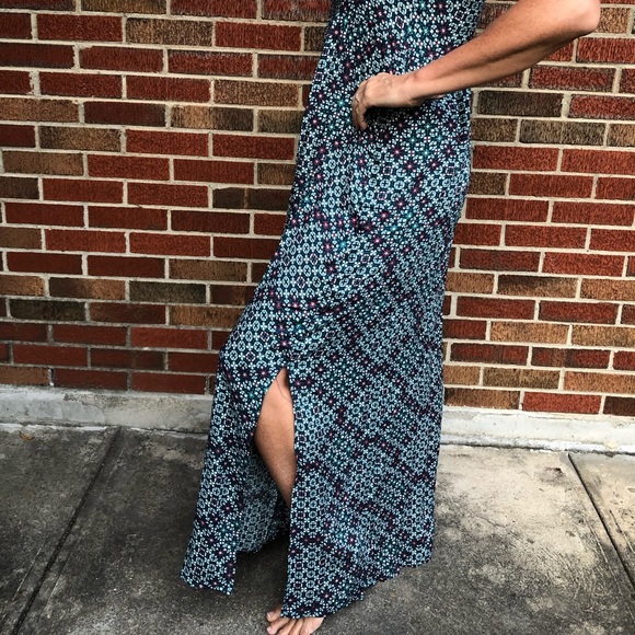 Patterned Maxi Dress - Picture 2 of 4